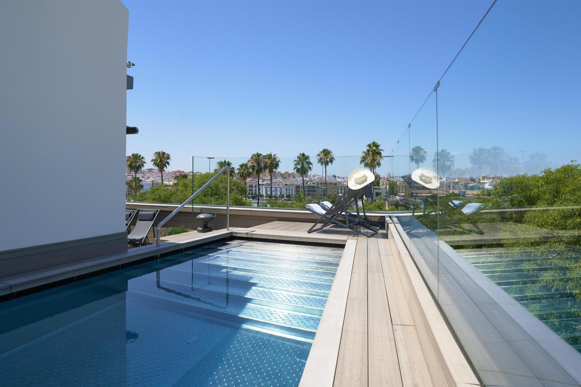 Hotel Kivir Seville Exterior photo