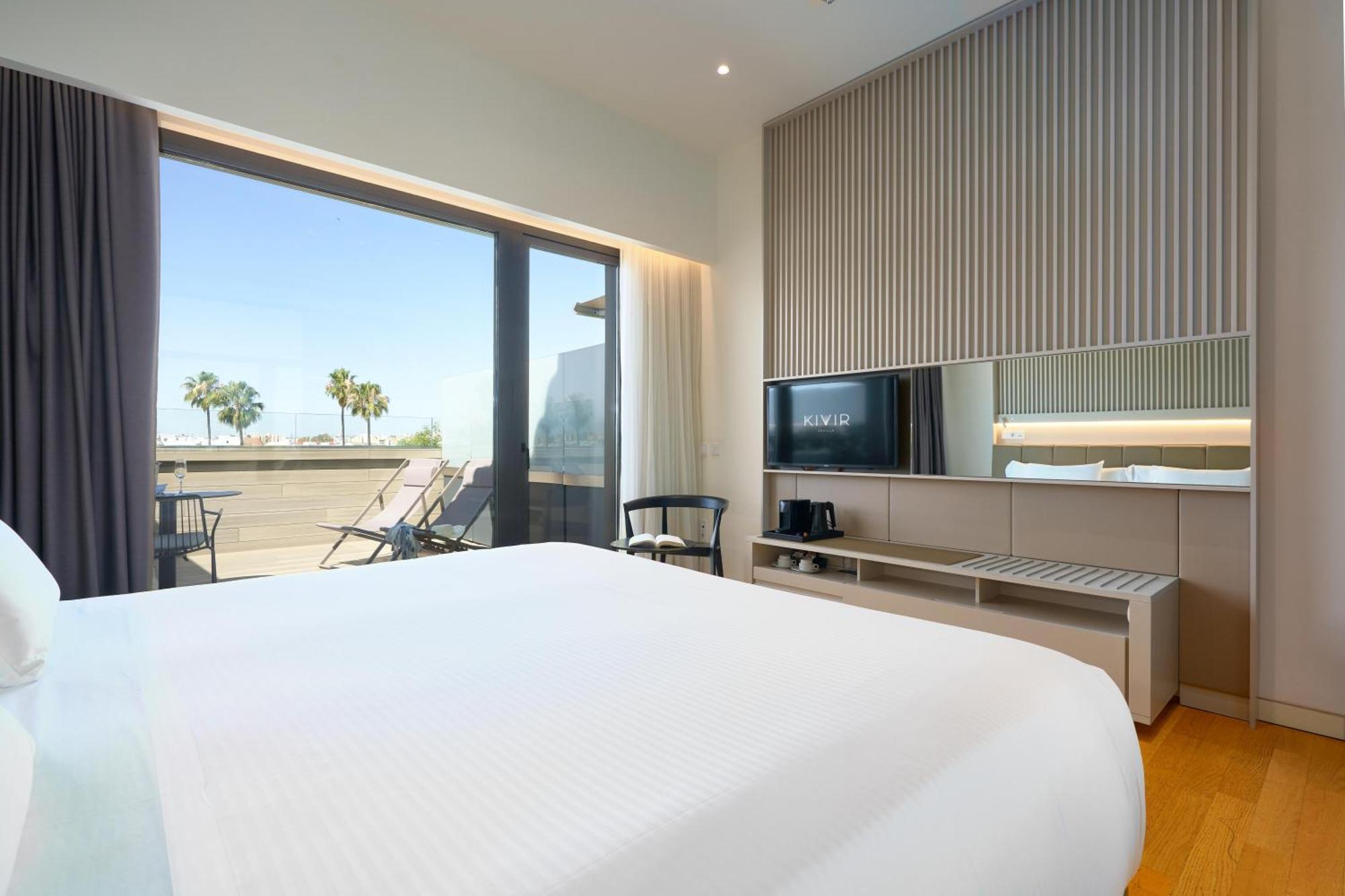Hotel Kivir Seville Exterior photo